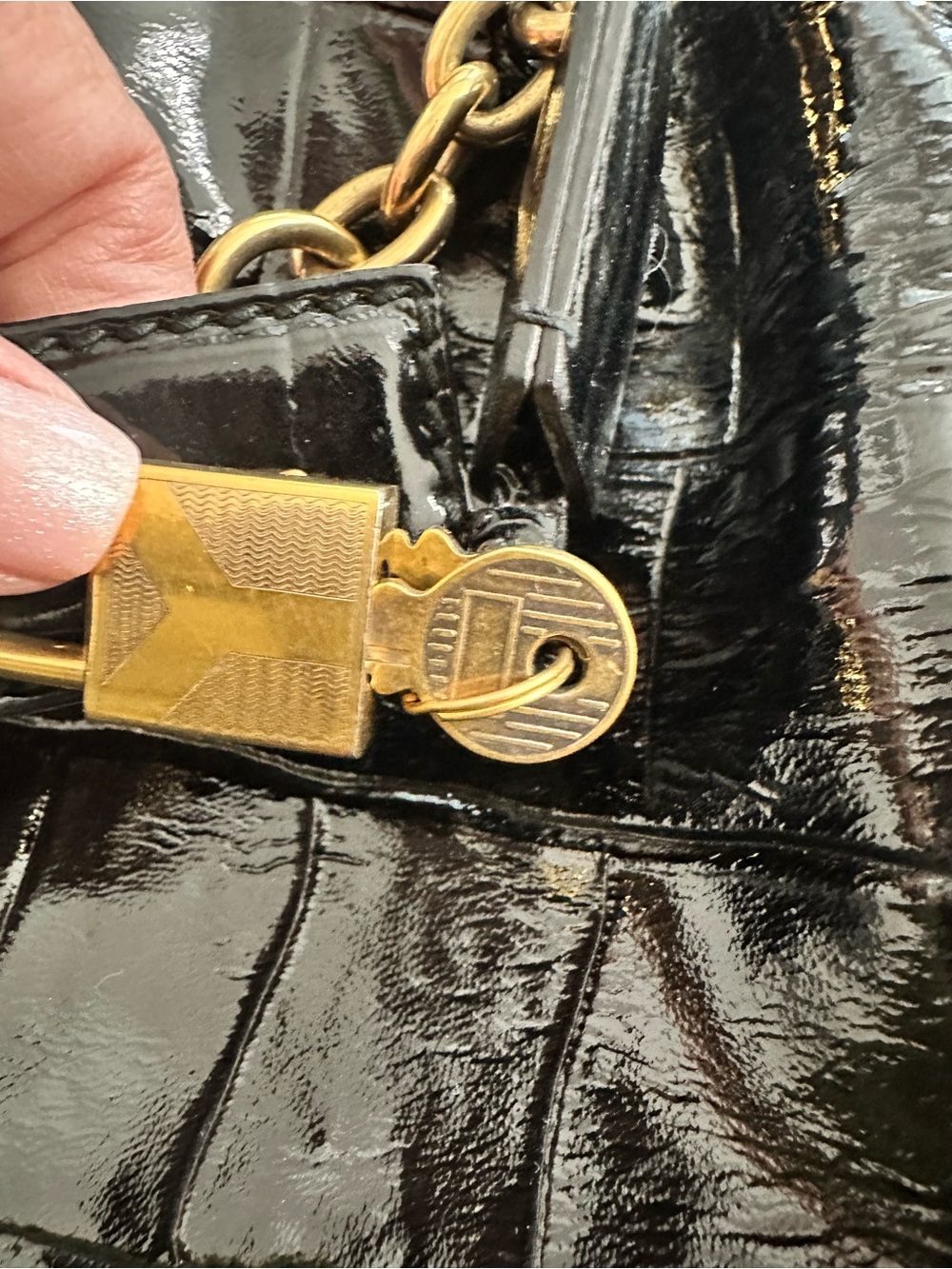 Yves Saint Laurent Black Croc Embossed Patent Leather Overseas Tote Bag - Picture 4 of 11